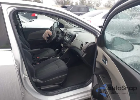 2013 Chevrolet Sonic Lt Auto z USA, uszkodzony, nr VIN 1G1JC5SH0D4167557